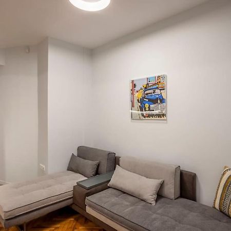 Karolou Ntil- Ground Floor Suite 塞萨洛尼基 外观 照片